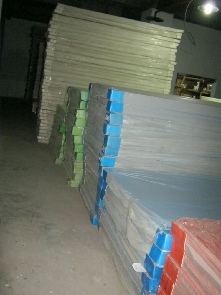 PVC板 現(xiàn)代建筑裝飾中的多功能材料